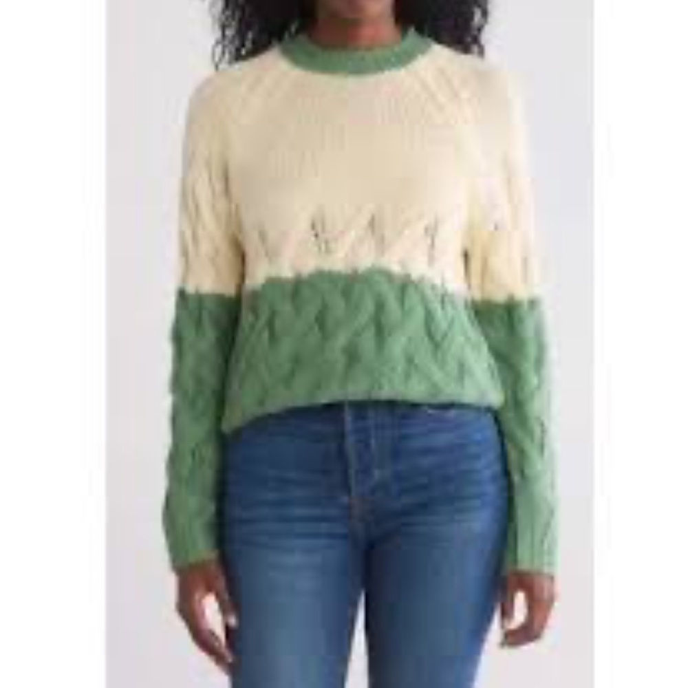 NWOT BLANKNYC Green and Cream Cable Knit Sweater